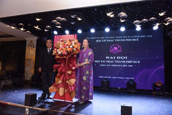 ANH DAI HO4